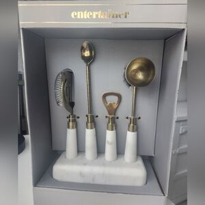 Elegant White Marble and Gold Bar Tool Set